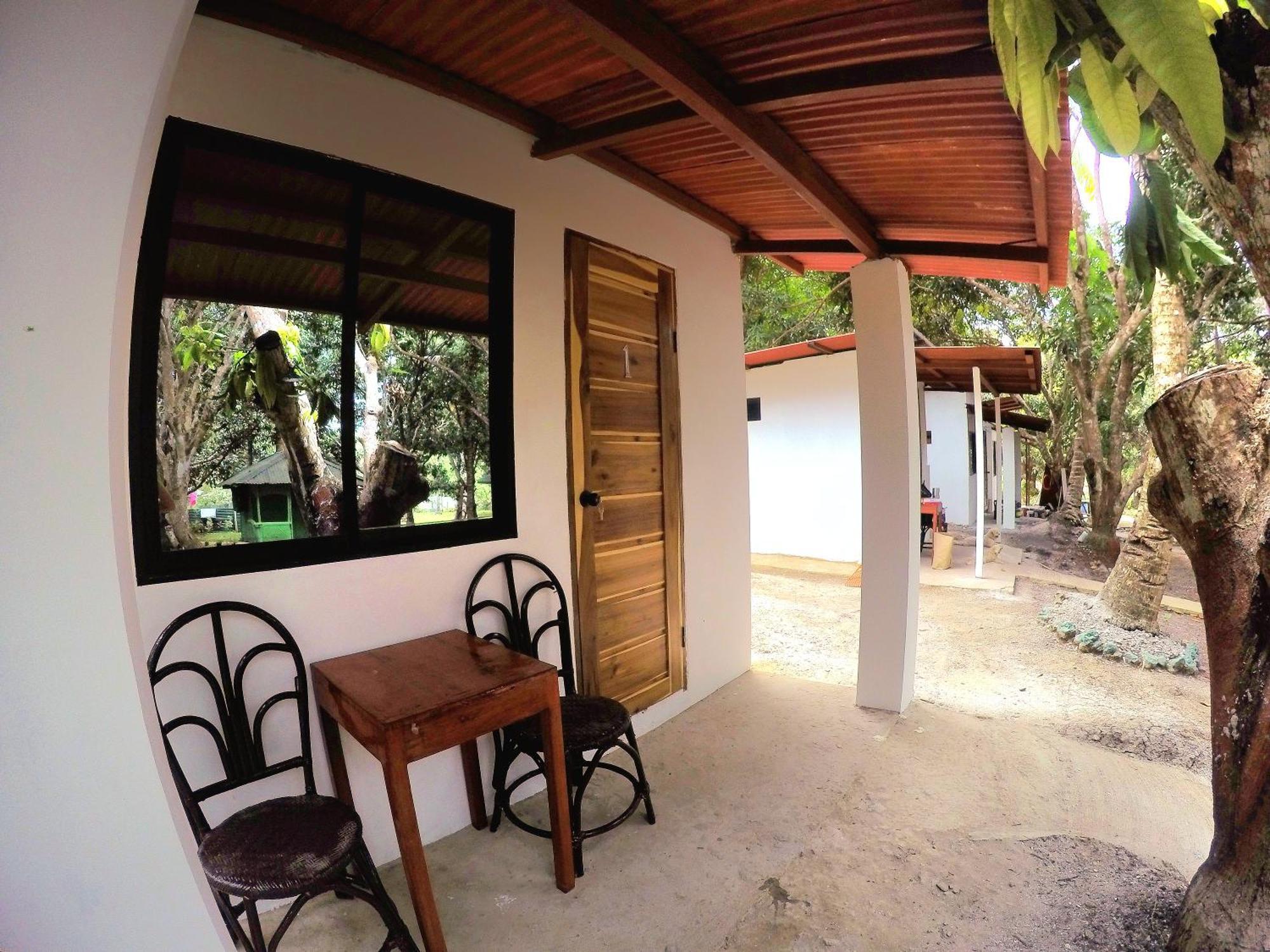 Al Hamra Jungle Resort Puerto Princesa Exterior foto