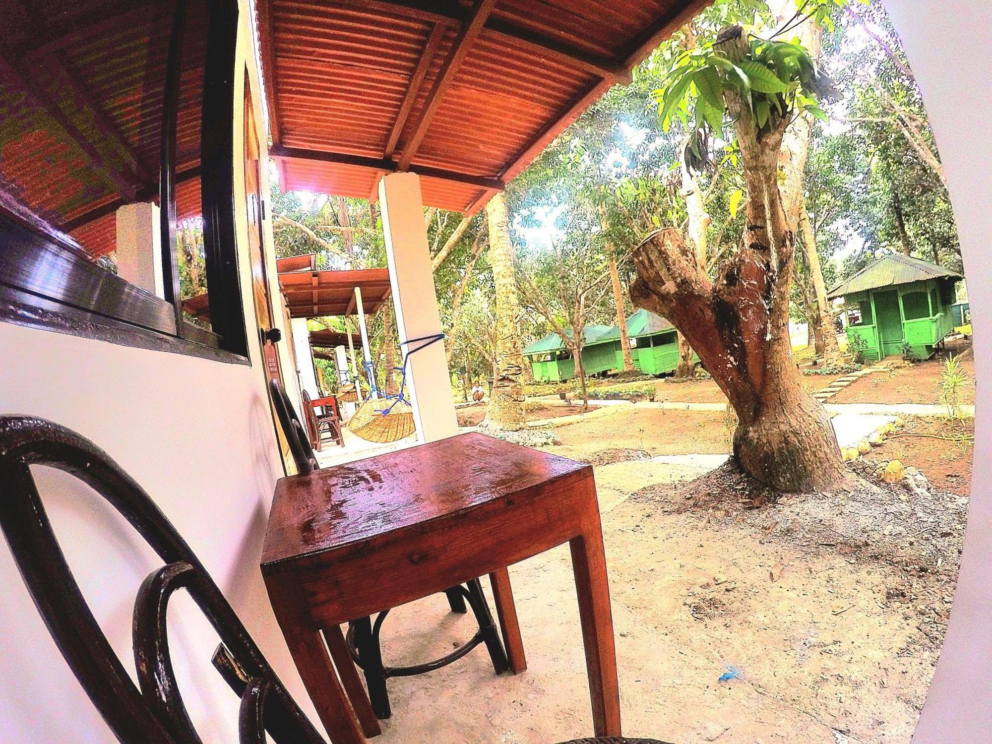 Al Hamra Jungle Resort Puerto Princesa Exterior foto