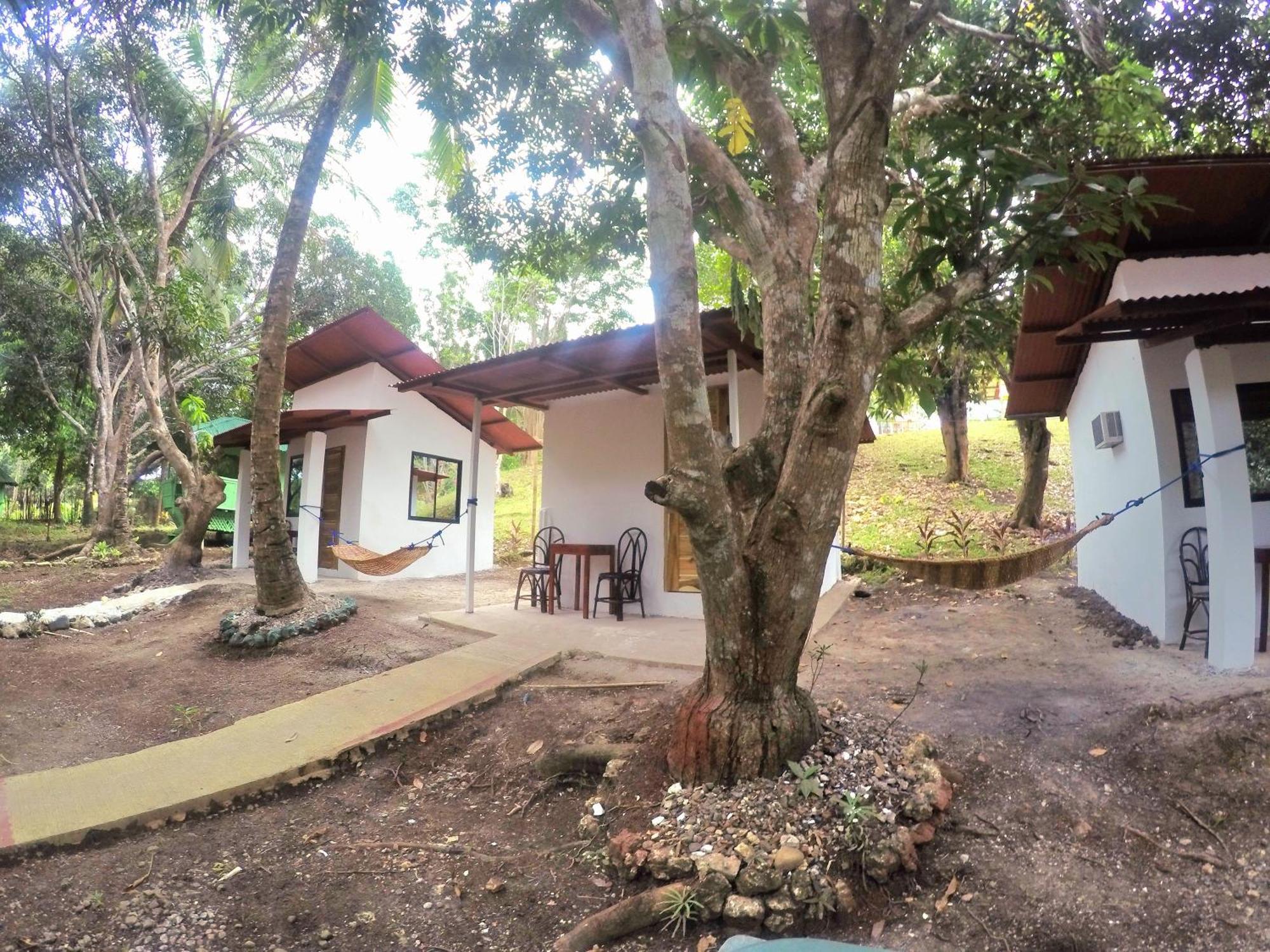 Al Hamra Jungle Resort Puerto Princesa Exterior foto
